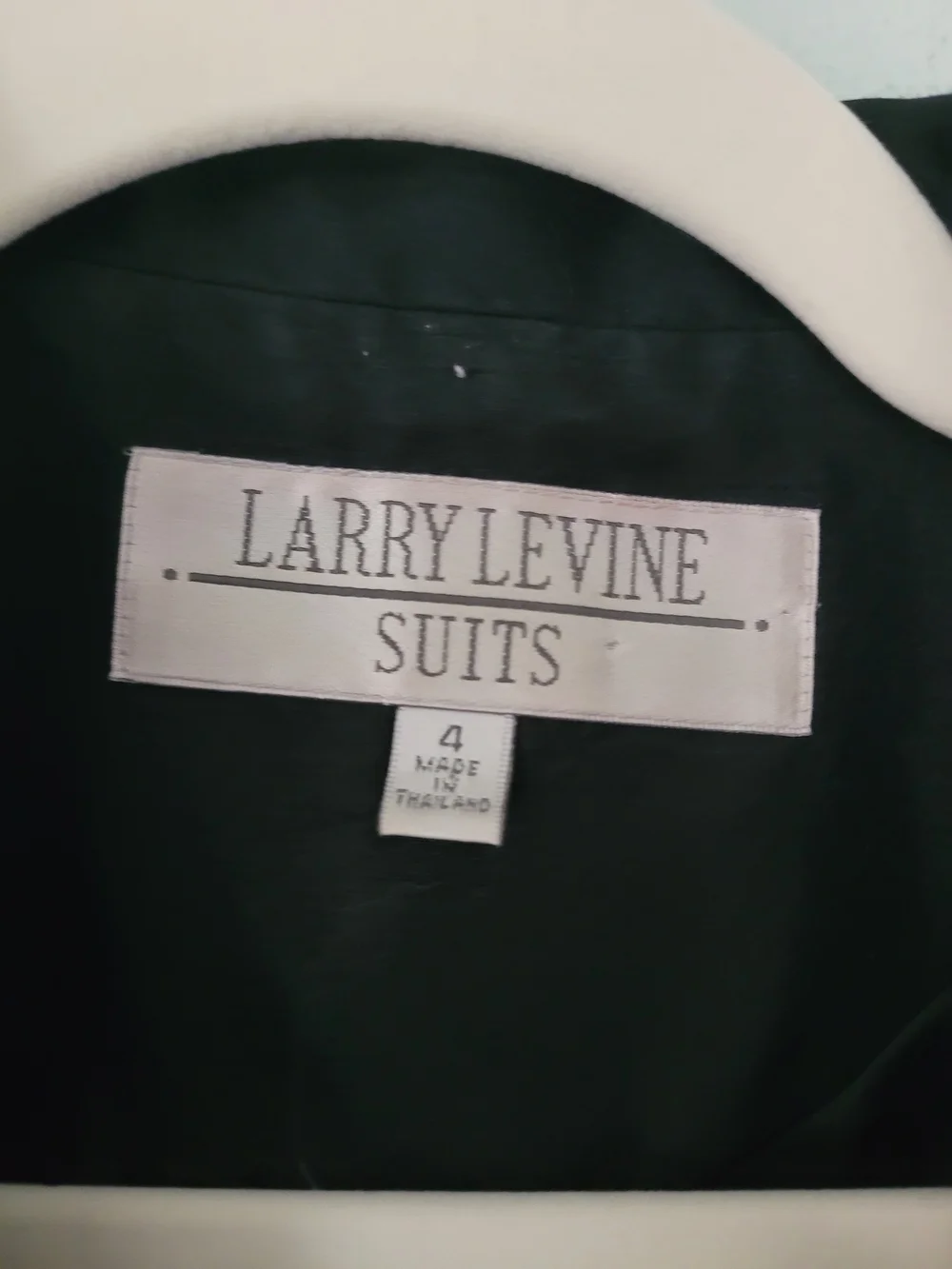 Black Classic Single-Breasted Trench Coat - Larry Levine - Size 4 - Picture 4 of 5